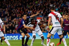 开云-马德里德比再现激烈场面球迷尖叫声不断()