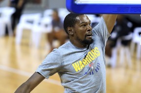 开云app在线下载-太阳队主场失利，球员状态起伏不定()