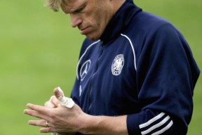 开云体育娱乐app-德国杯决赛即将打响，战局已见分晓(勒沃库森与凯泽斯劳滕德国杯决赛地点)