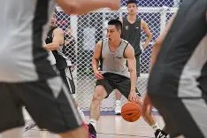 开云app-浙江男篮迎来好状态，信心满满迎接挑战(团结协作拼搏奋斗无愧篮球荣耀赛场)